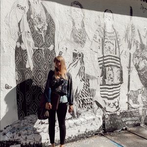 Meet your Posher, Abigail